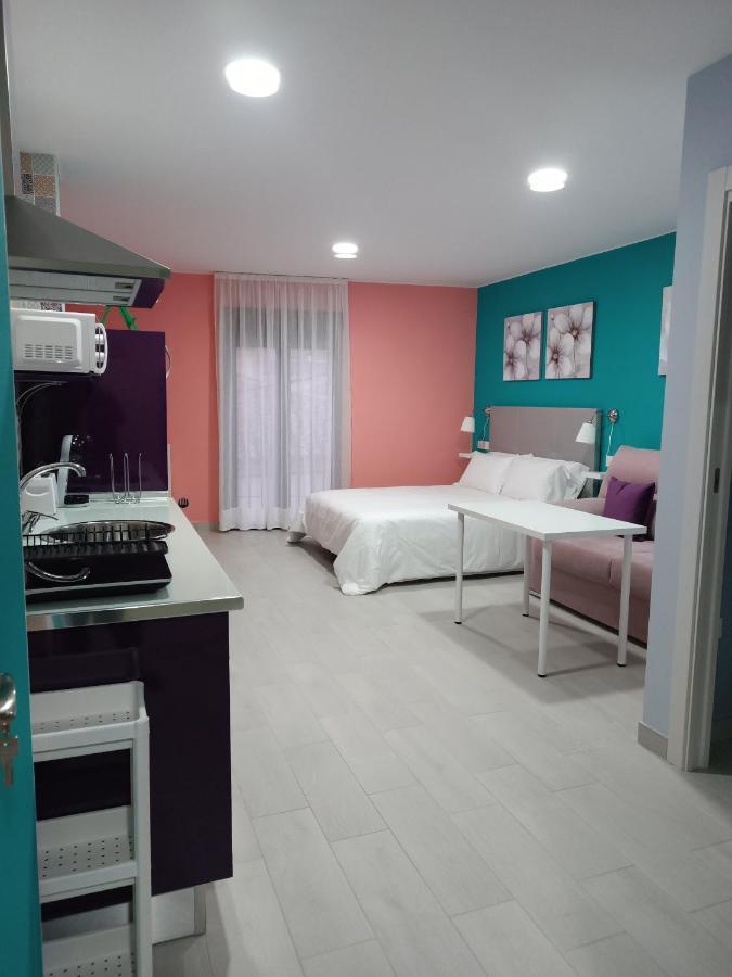 Estudios La Casina Caces Esterno foto