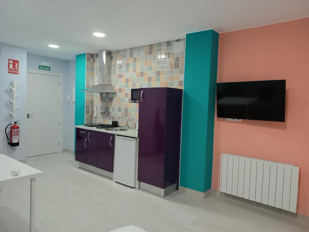 Estudios La Casina Caces Esterno foto